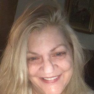 Meet your Posher, Helene